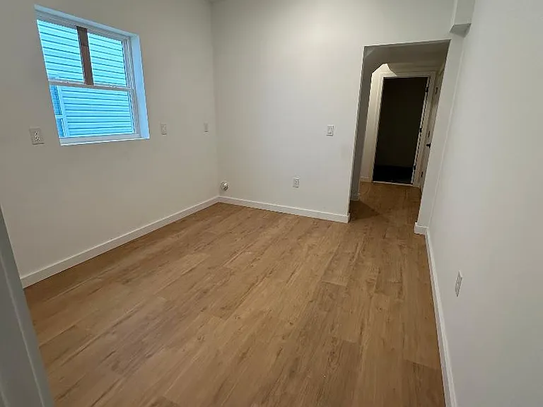 757 Seaport Dr #1 — Photo 28