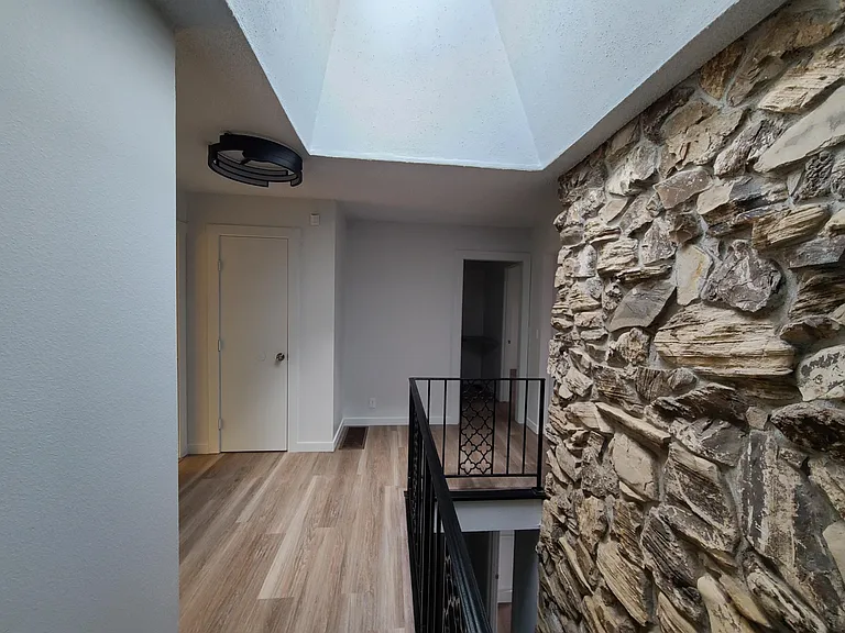 6535 SW 90th Ave — Photo 3