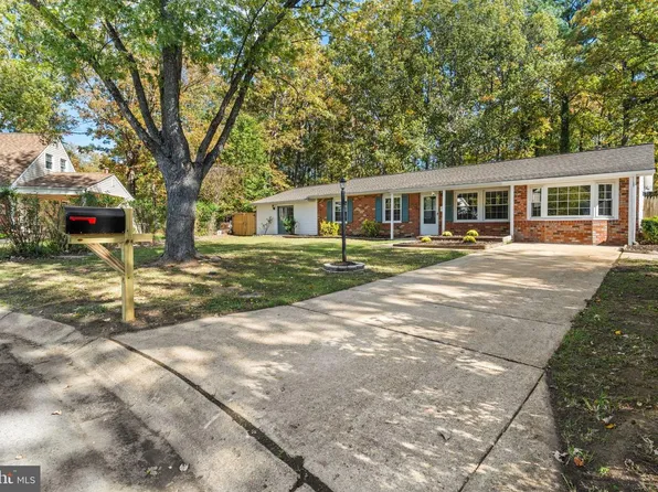 5 Redcar Ct, Waldorf, MD 20602