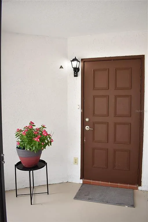 2 bed, 2.0 bath, 1387 sqft, $1,900 — Photo 3