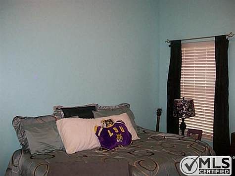 5th image of 293 Blackhaw Dr