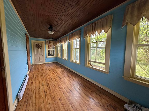 5th image of 22 Hogg Ln