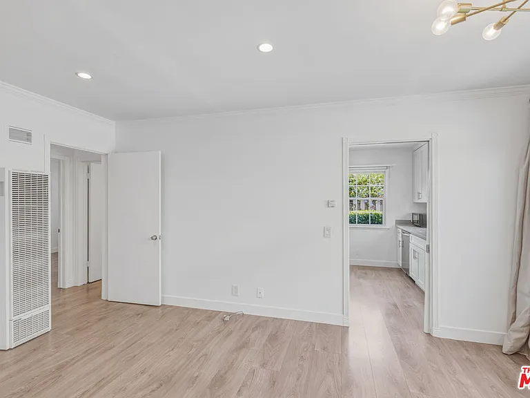 4177 Ince Blvd #1/2 — Photo 24