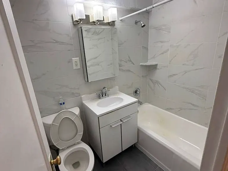 188-04 64th Ave #7G — Photo 9