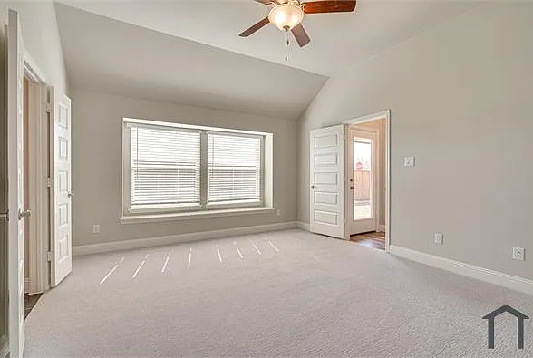 204 Rosewood Dr — Photo 31