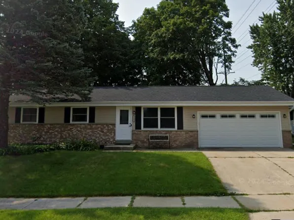 2117 Lenora DRIVE, West Bend, WI 53090