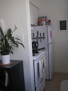 900 Jervis St — Photo 12
