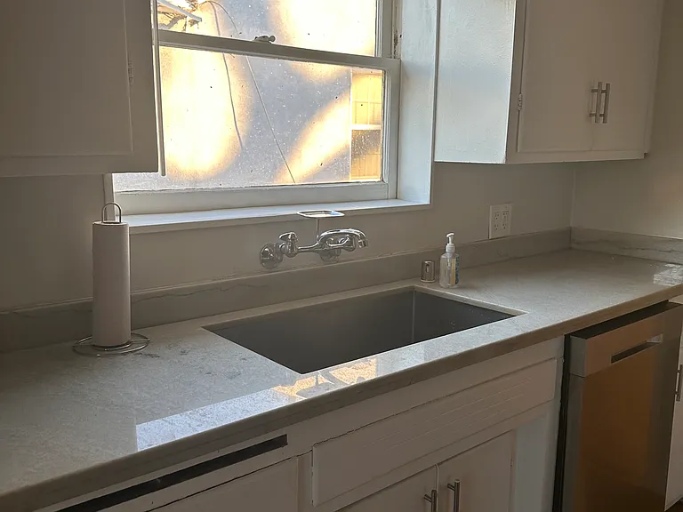 Magnolia Ave — Photo 11