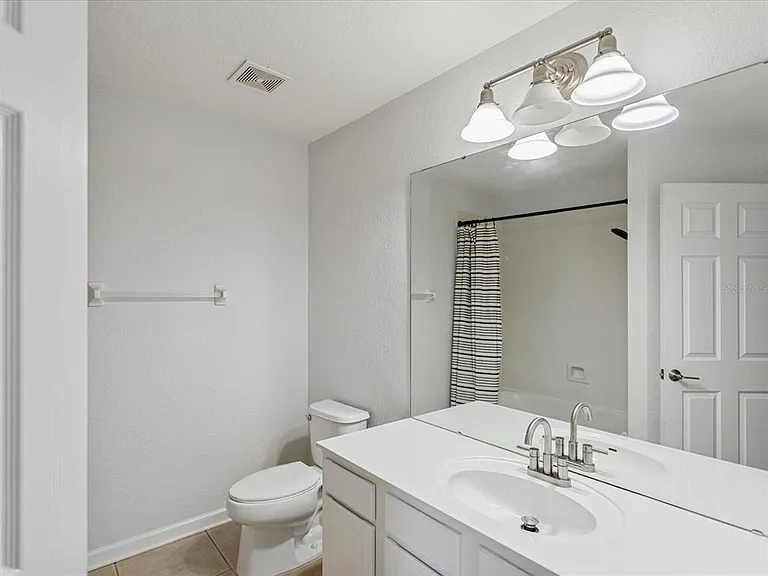 1055 Rock Harbor Ave — Photo 17