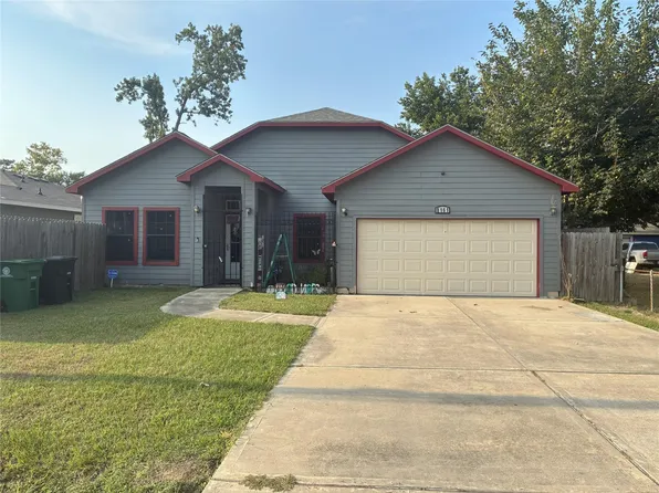 8161 Snowden St, Houston, TX 77028