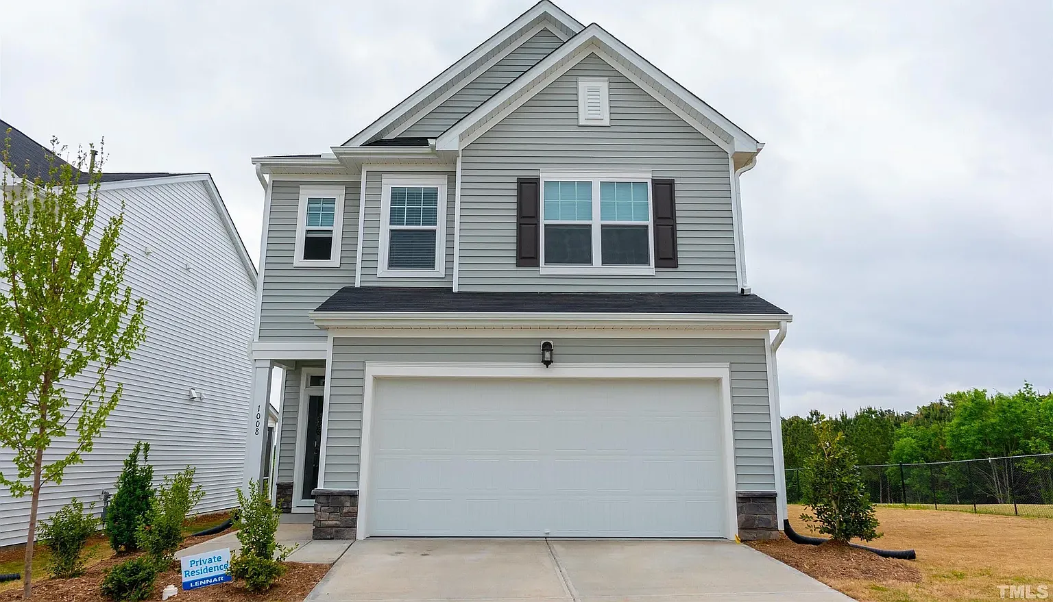 3 bed, 2.5 bath, 1962 sqft, $2,245 — Photo 1