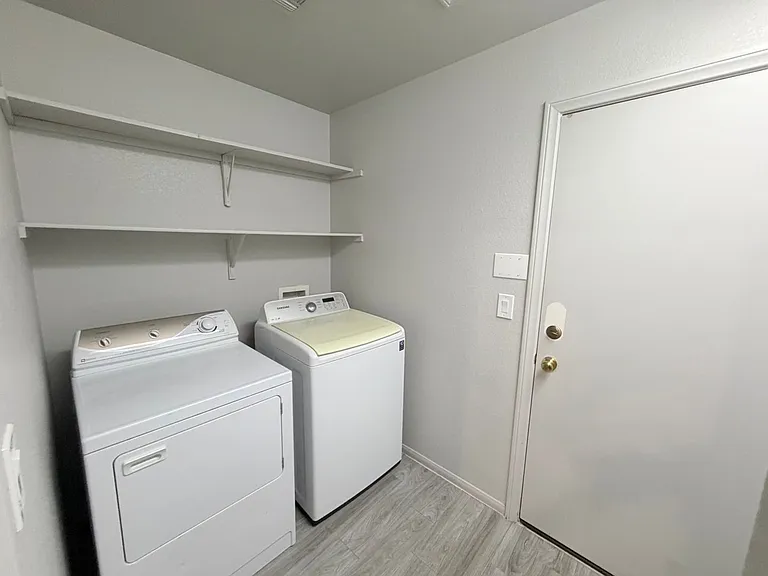 8228 N Corset Creek St — Photo 16