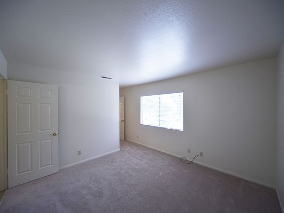 4th image of 406 Lion St APT 1