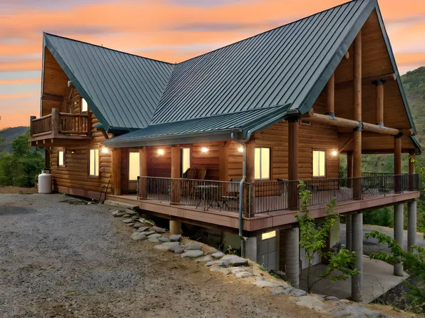 3170 Humbug Creek Rd, Jacksonville, OR 97530