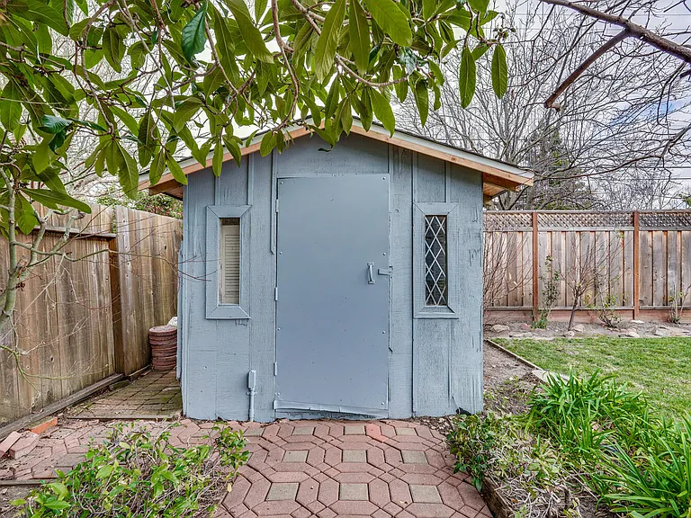 141 Nimitz Ave — Photo 17