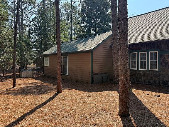 Front yard with/MBR view