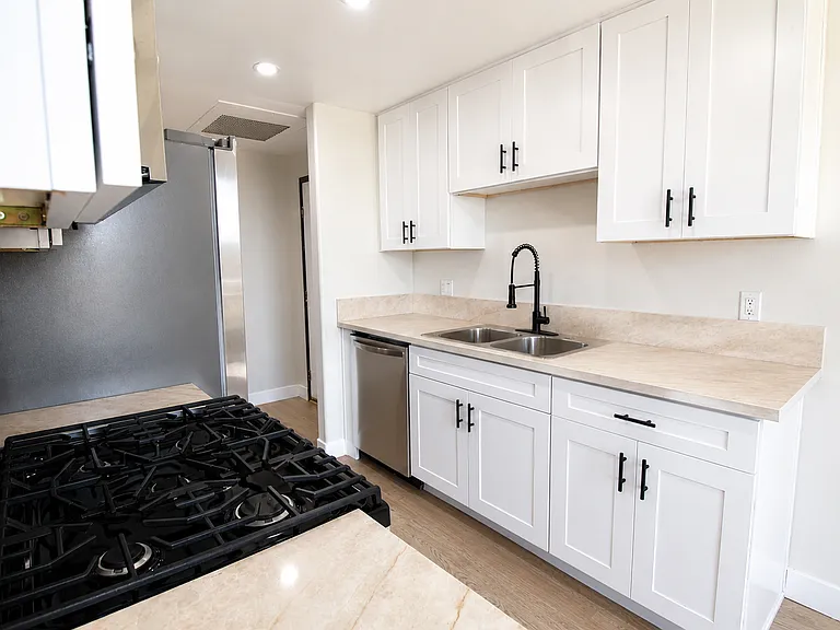 2524 S Sepulveda Blvd #201 — Photo 7