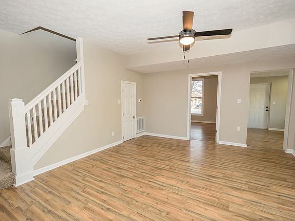 4th image of 1301 W Powers St