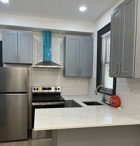 Orange St — Photo 1