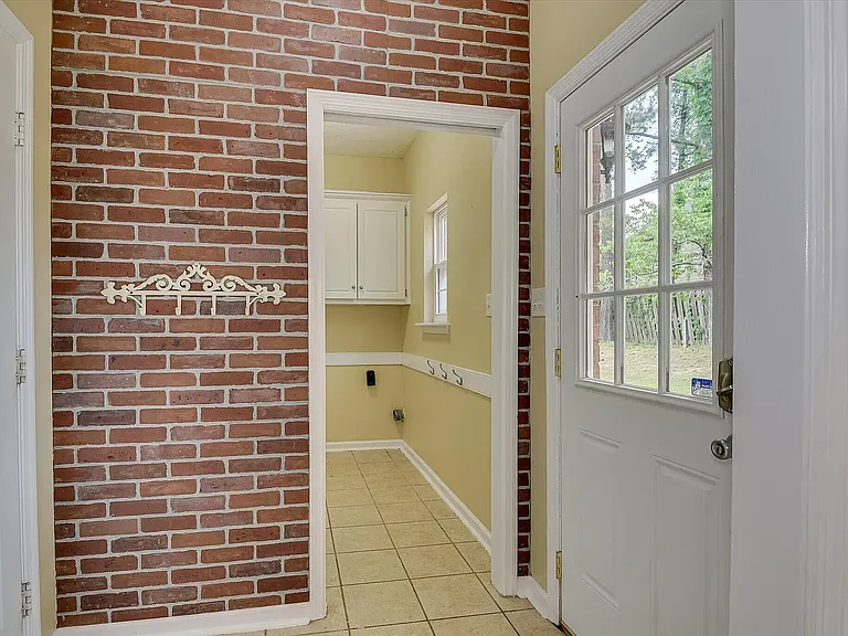 5755 Carriage Hills Dr — Photo 25