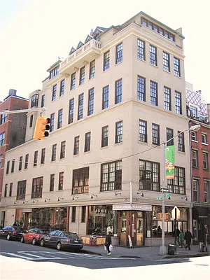 Rented by Big Apple NYC | media 21