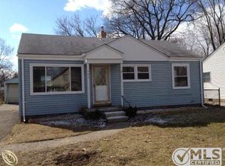 690 Robinwood Dr, Troy, MI 48083