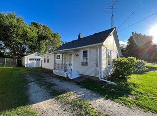 145 W Southmor Rd, Morris, IL 60450