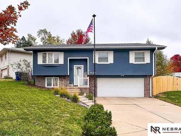 7513 Ivy Lane Dr, La Vista, NE 68128
