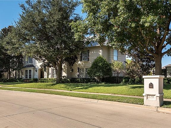 4th image of 5701 Woodmont Ct