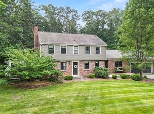 15 Timber Ln, Topsfield, MA 01983