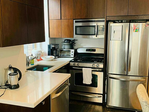 3rd image of 31 Union Sq W APT 5E