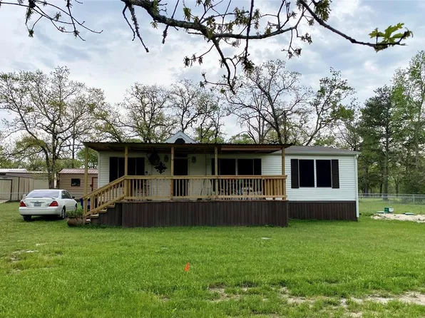 230 Oakdale Drive, Huntsville, TX 77320