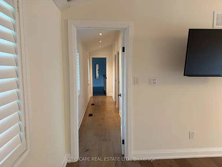 2009 Waters Edge Dr — Photo 17
