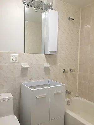 Rented by Uptown Flats LLC | media 4