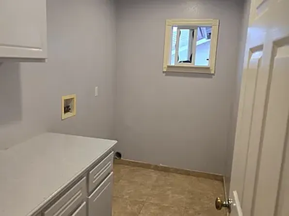 56 Sunset Cir, Westminster, CA 92683