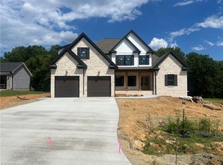 469 Lenalan Dr, Lexington, NC 27295