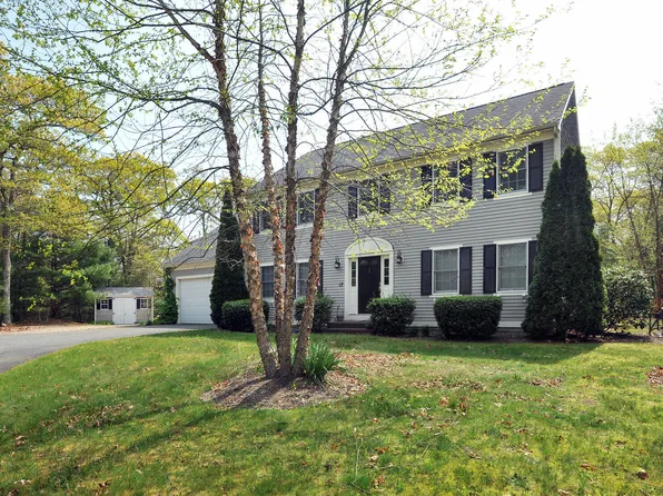17 Geggatt Road, East Falmouth, MA 02536