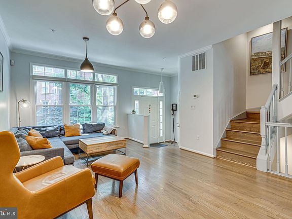 4th image of 728 N Tazewell St