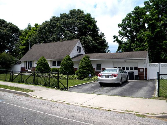 4th image of 58 Marshall Dr