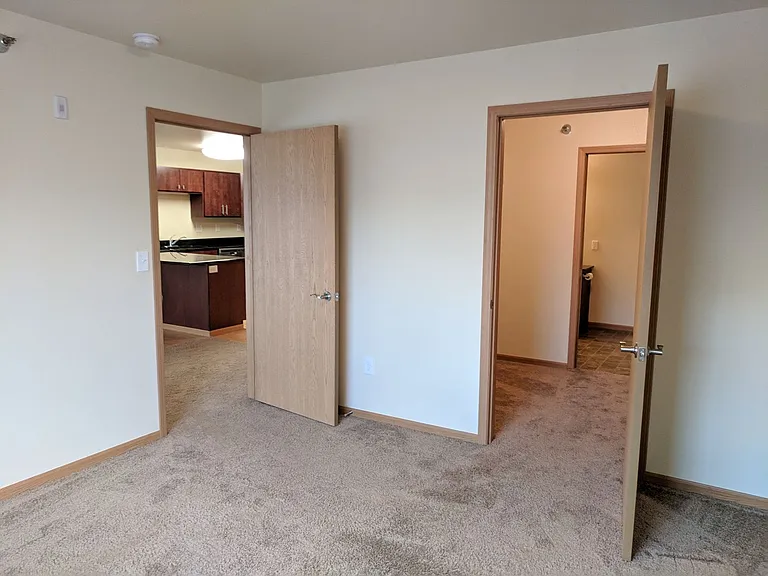 West Lake III Apartments — Photo 56