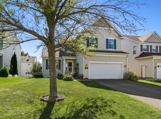 732 Lake Ridge Dr, Woodbury, MN 55129