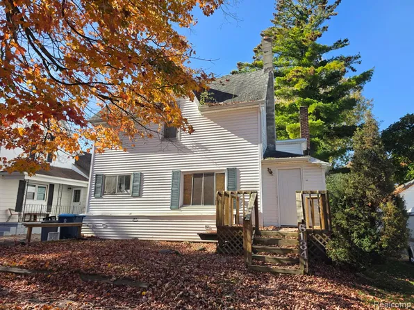 6134 1st St, Mayville, MI 48744