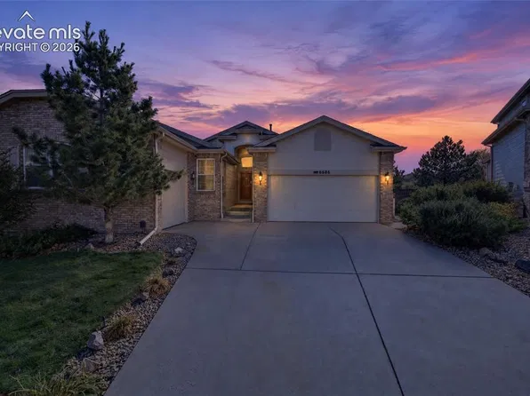 6686 Solana Dr, Castle Pines, CO 80108