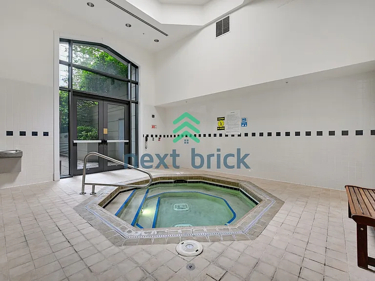1420 Terry Ave #906 — Photo 13