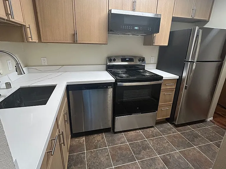 Twin Cedars Apartments — Photo 1