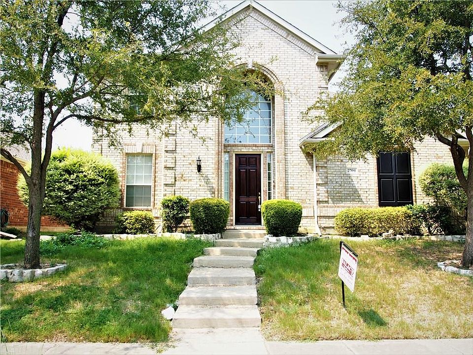 1st image of 2704 Black Canyon Dr
