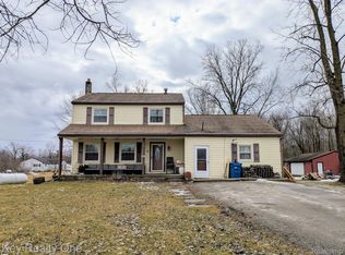 8033 Lambs Rd, Goodells, MI 48027