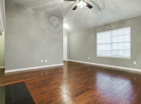 5th image of 9101 Norfolk Ln