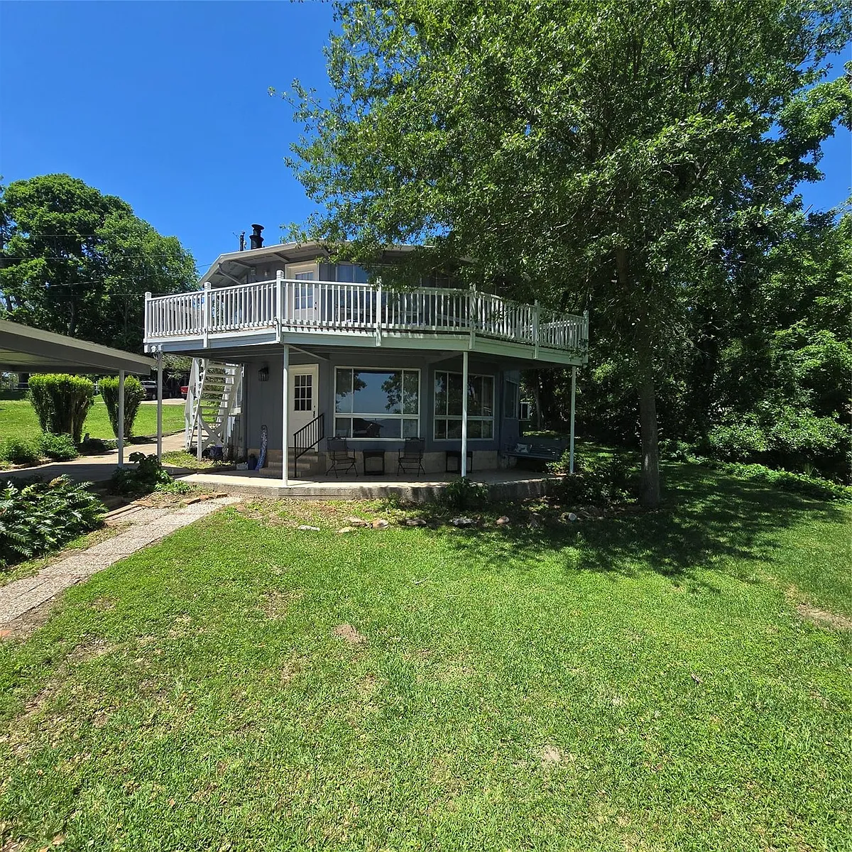 Building Photo - 275 Sam Houston Loop