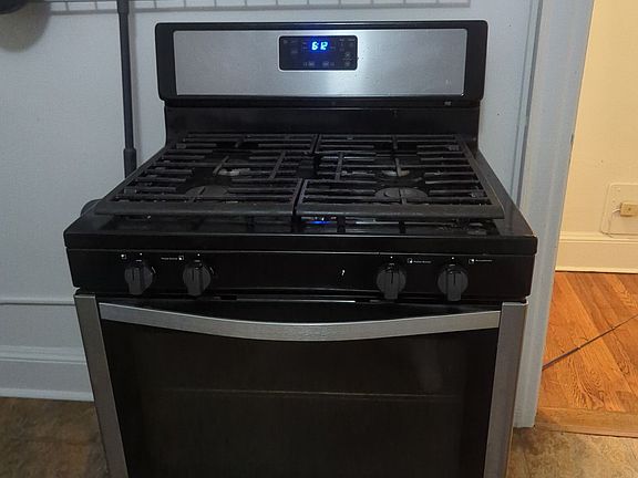 4th image of 2-8 Lynwood Pl #11535000